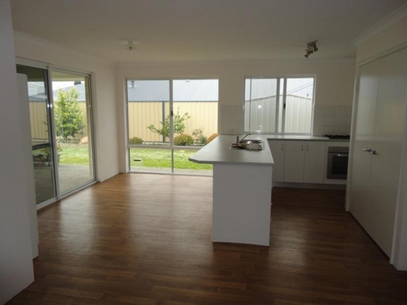 11 Dibbler Street, Margaret River WA 6285