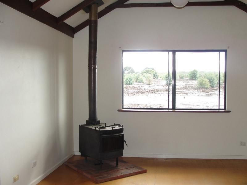 416 Sebbes, Forest Grove WA 6286