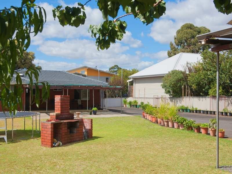 22 Fearn Avenue, Margaret River WA 6285