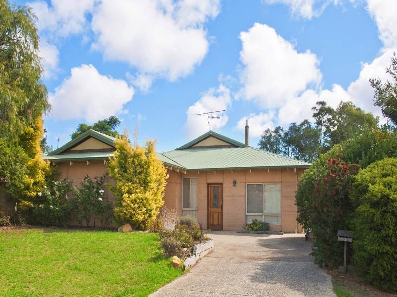 6 Larch Loop, Margaret River WA 6285