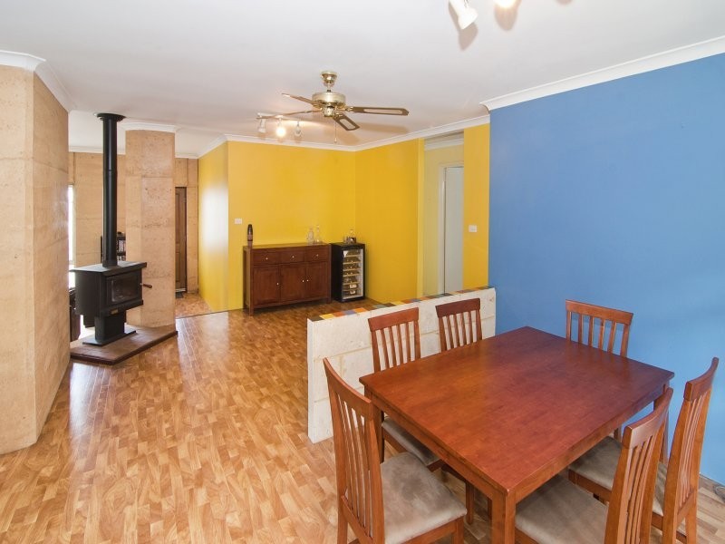 6 Larch Loop, Margaret River WA 6285