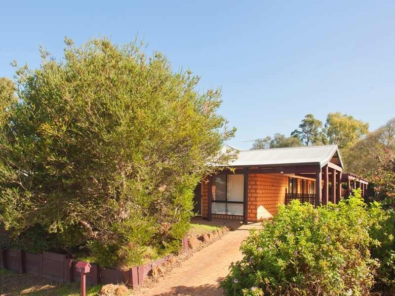 8 Larch Loop, Margaret River WA 6285