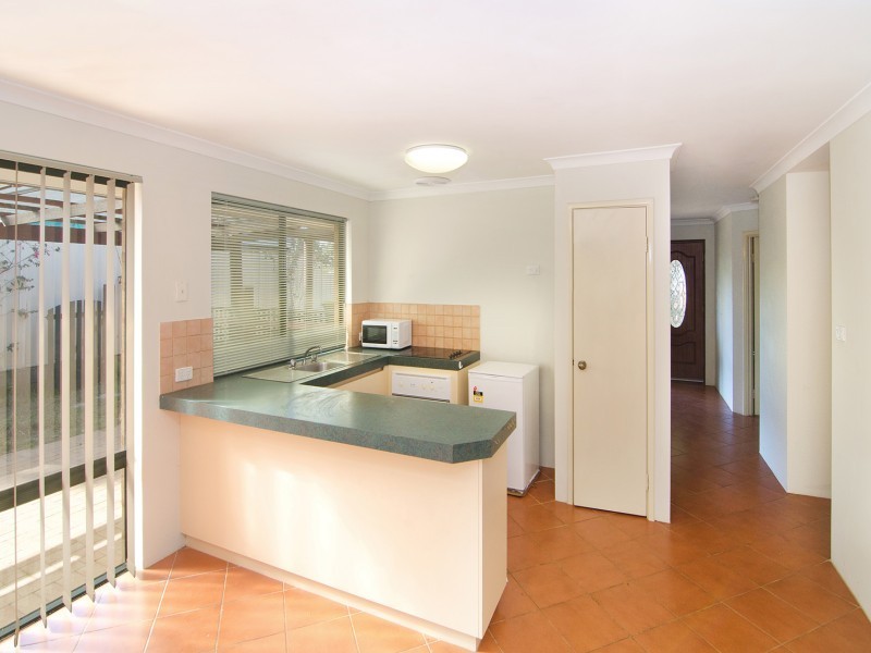 8 Larch Loop, Margaret River WA 6285