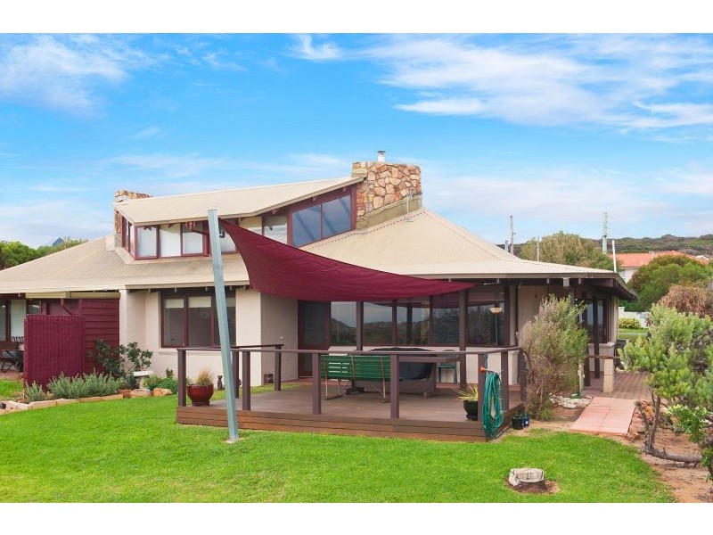 1/9 Papadakis Avenue, Prevelly WA 6285