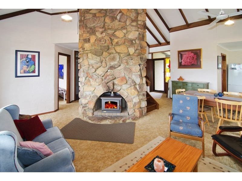 1/9 Papadakis Avenue, Prevelly WA 6285