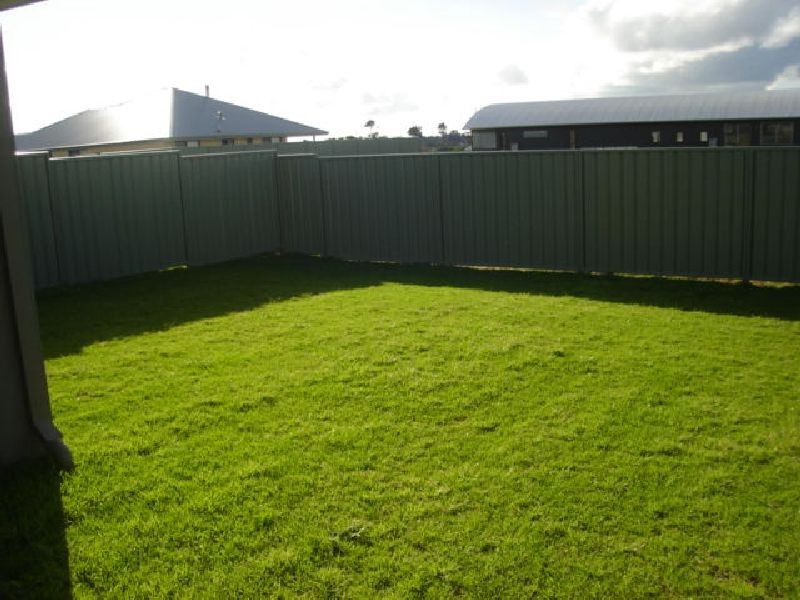 2/19 Westringia Loop, Margaret River WA 6285