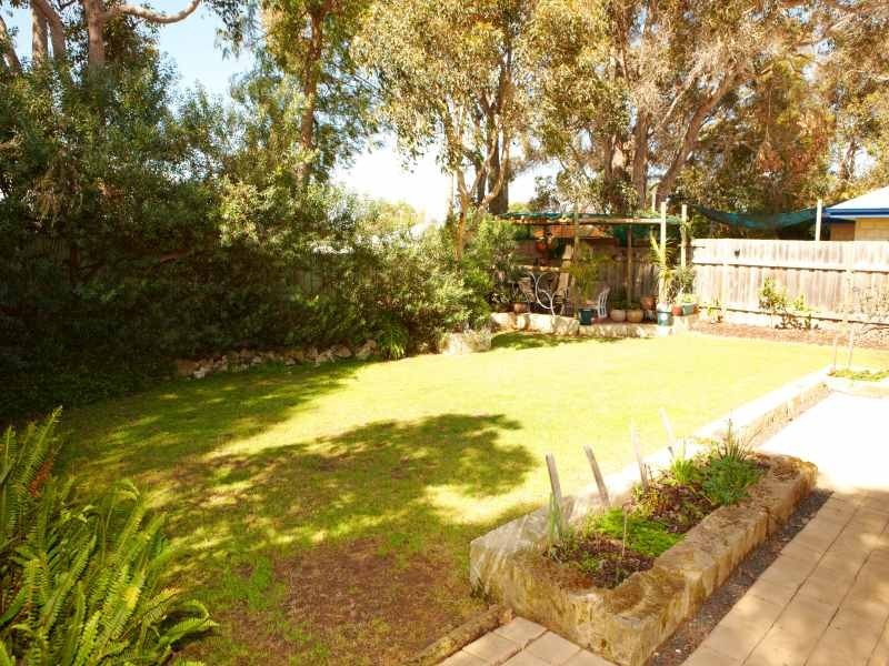 9 Village Green, Margaret River WA 6285