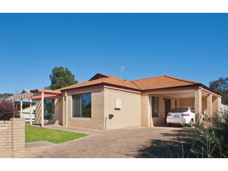 1/18 Hillier Drive, Margaret River WA 6285