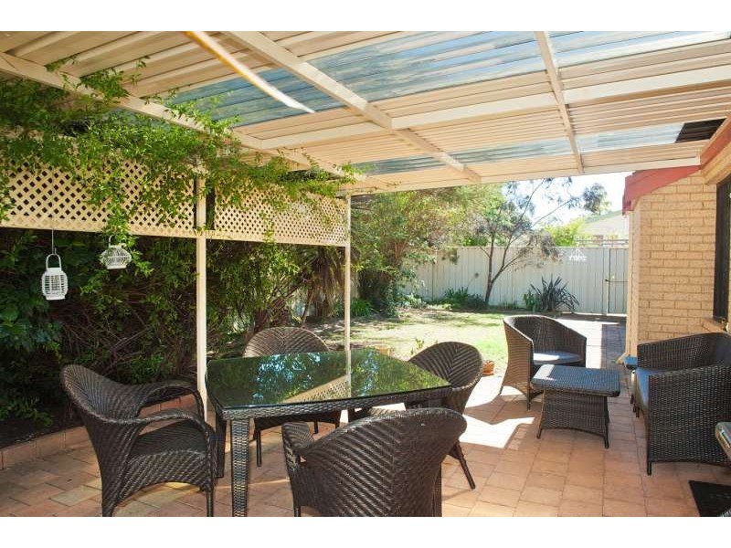 1/18 Hillier Drive, Margaret River WA 6285