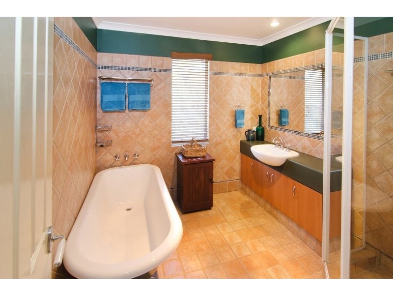 17 McLeod Place, Margaret River WA 6285