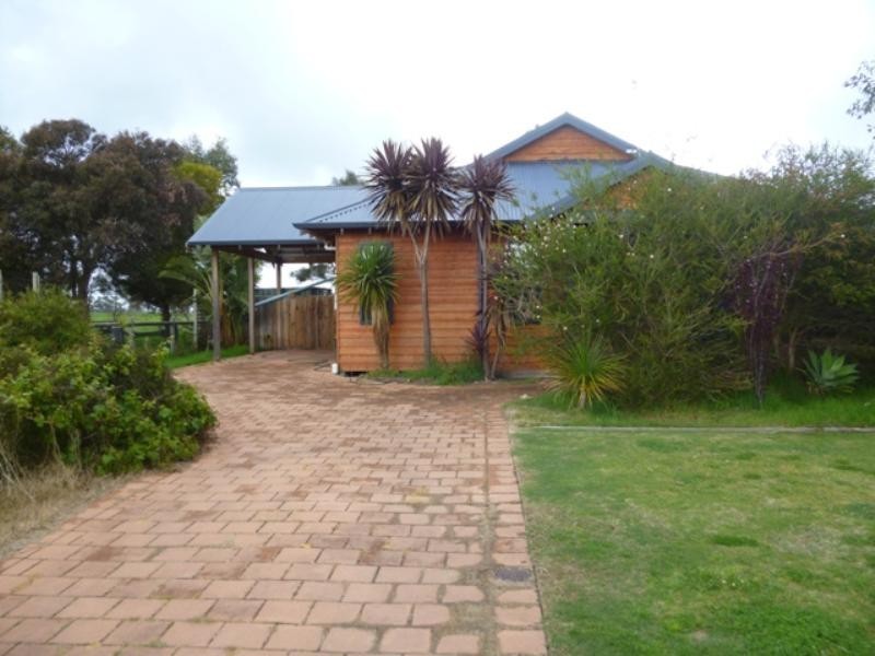 14 Lions Drive, Cowaramup WA 6284