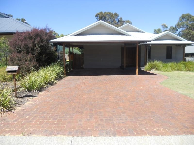 4 Birch Loop, Margaret River WA 6285