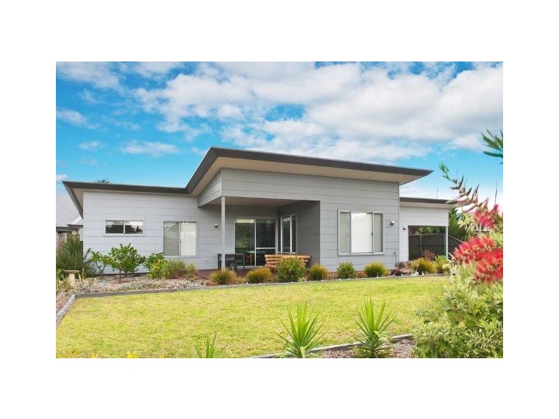 1 Sheoak Place, Cowaramup WA 6284