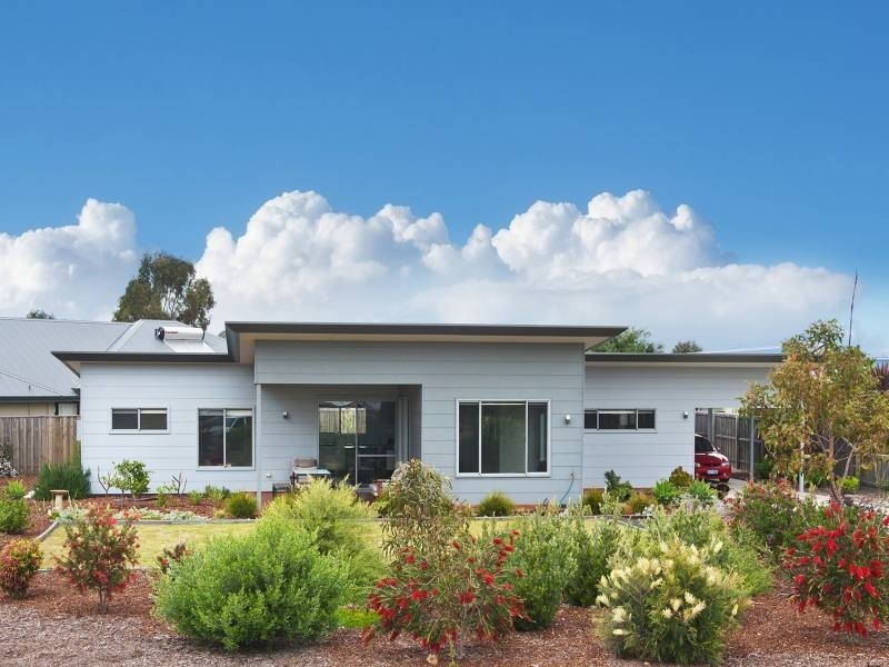 1 Sheoak Place, Cowaramup WA 6284