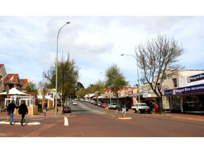 2/152 Bussell Highway, Margaret River WA 6285