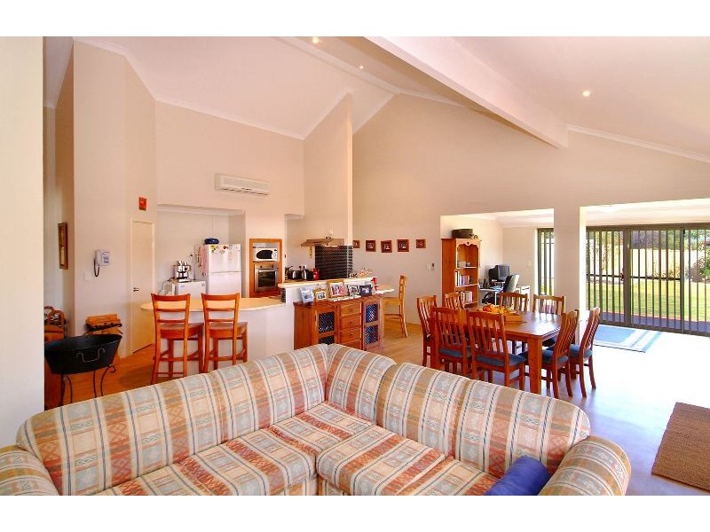 35 Ironbark Avenue, Margaret River WA 6285