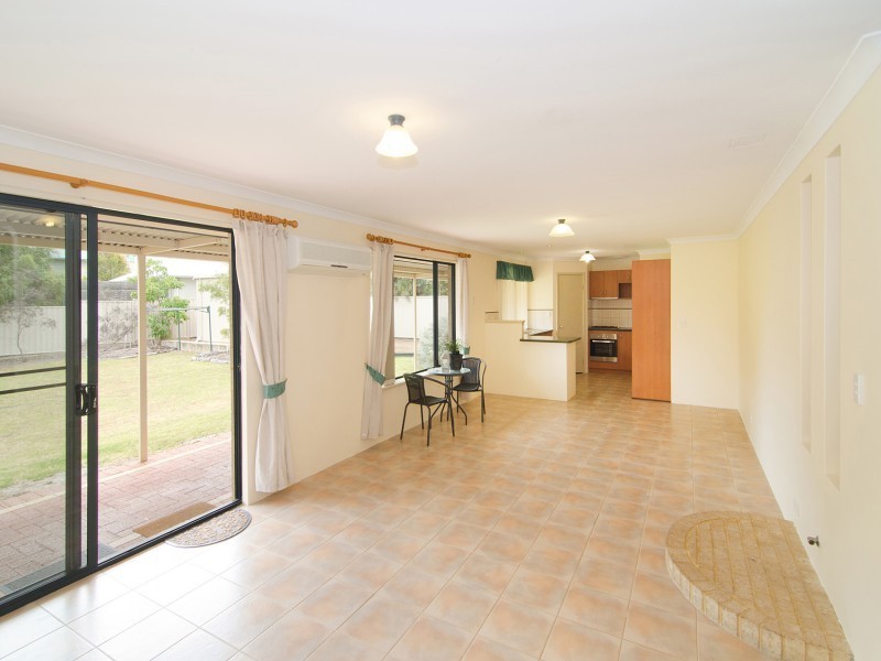 17 East Willmott Avenue, Margaret River WA 6285