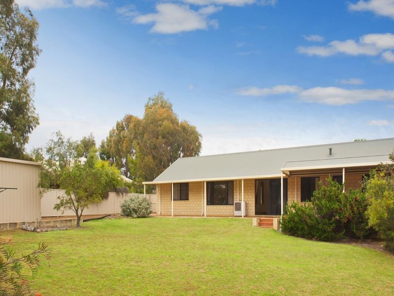 17 East Willmott Avenue, Margaret River WA 6285