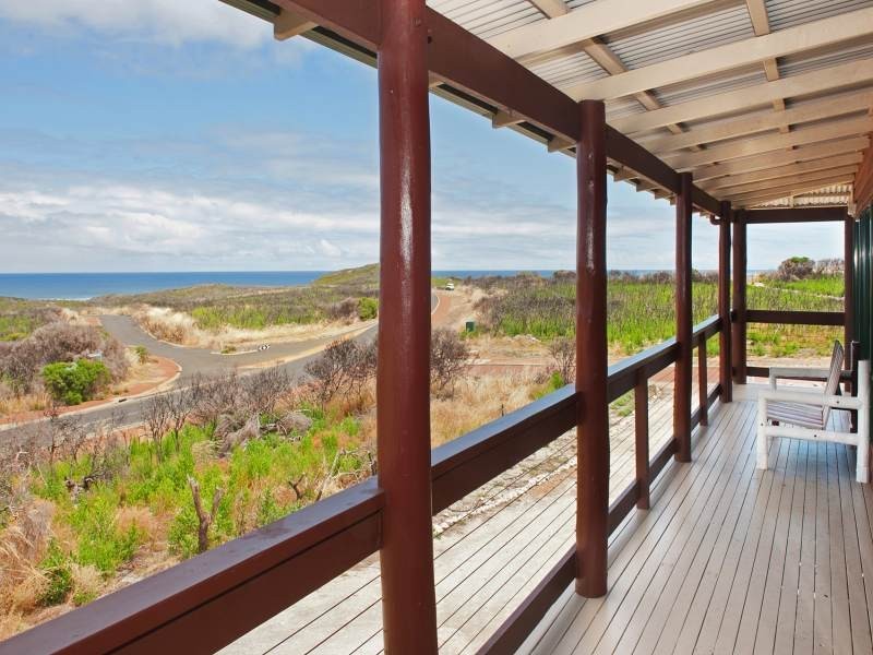 2 Marmaduke Point Road, Gnarabup WA 6285