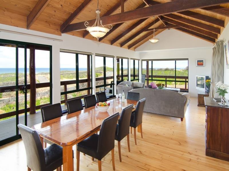 2 Marmaduke Point Road, Gnarabup WA 6285