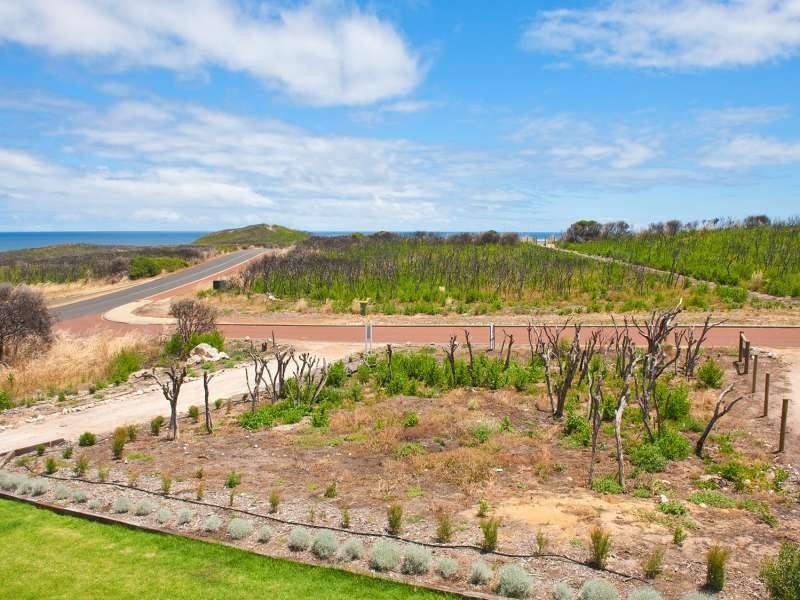 2 Marmaduke Point Road, Gnarabup WA 6285