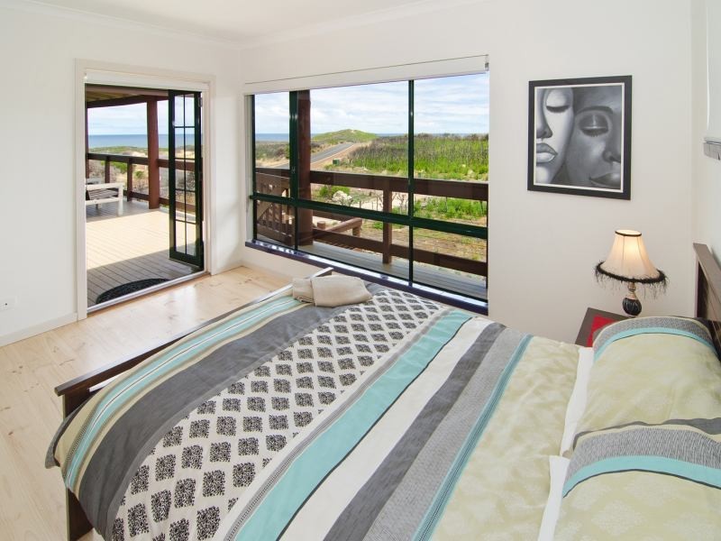 2 Marmaduke Point Road, Gnarabup WA 6285