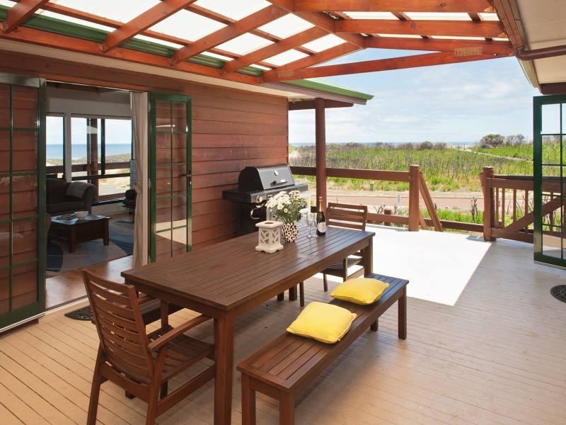 2 Marmaduke Point Road, Gnarabup WA 6285