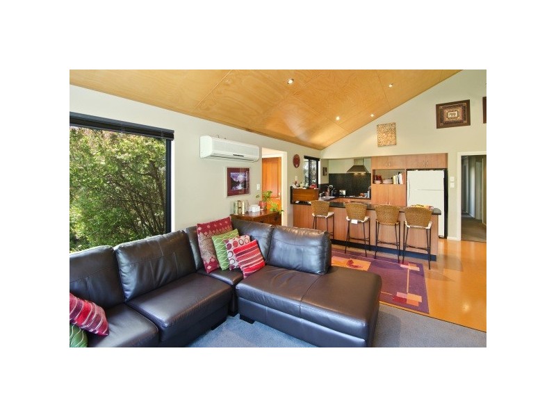 11 Hillside Avenue, Margaret River WA 6285