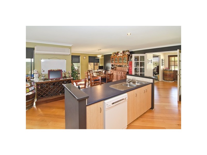 10 Bottlebrush Drive, Margaret River WA 6285