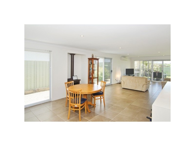 22 Leschenaultia Avenue, Margaret River WA 6285