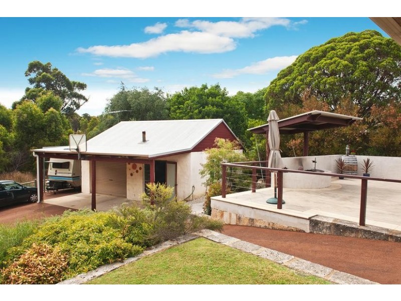 15 Duggan Drive, Cowaramup WA 6284
