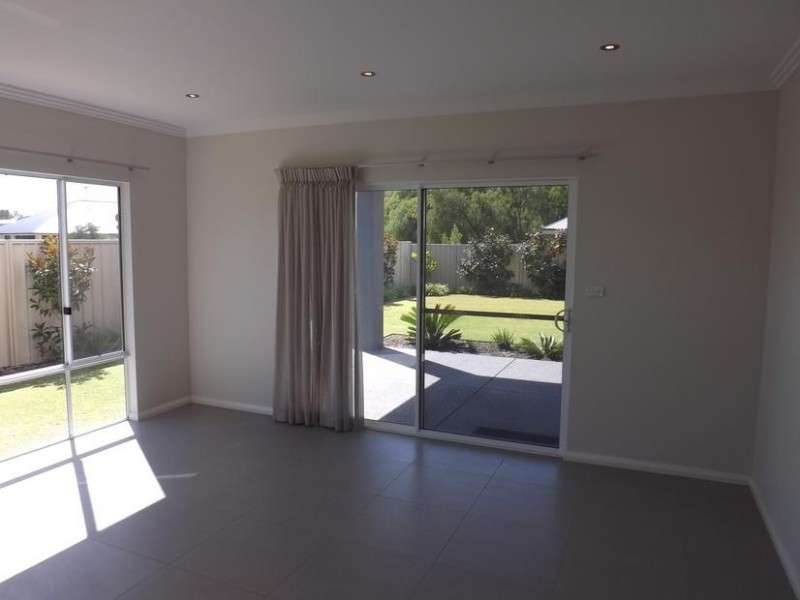 25 Flinders Crescent, Busselton WA 6280