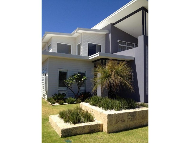 25 Flinders Crescent, Busselton WA 6280