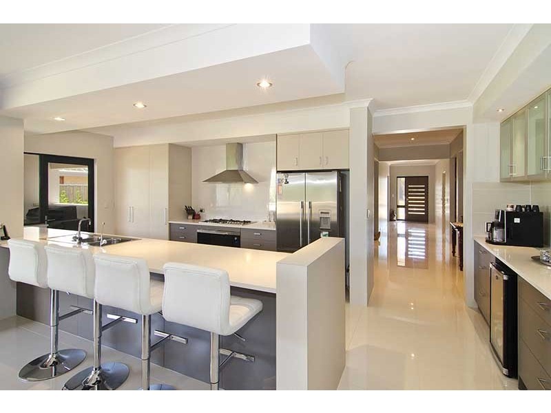 16 Hudsbeth Way, Margaret River WA 6285