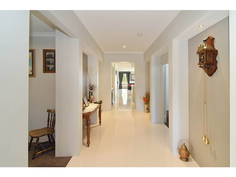 16 Hudsbeth Way, Margaret River WA 6285