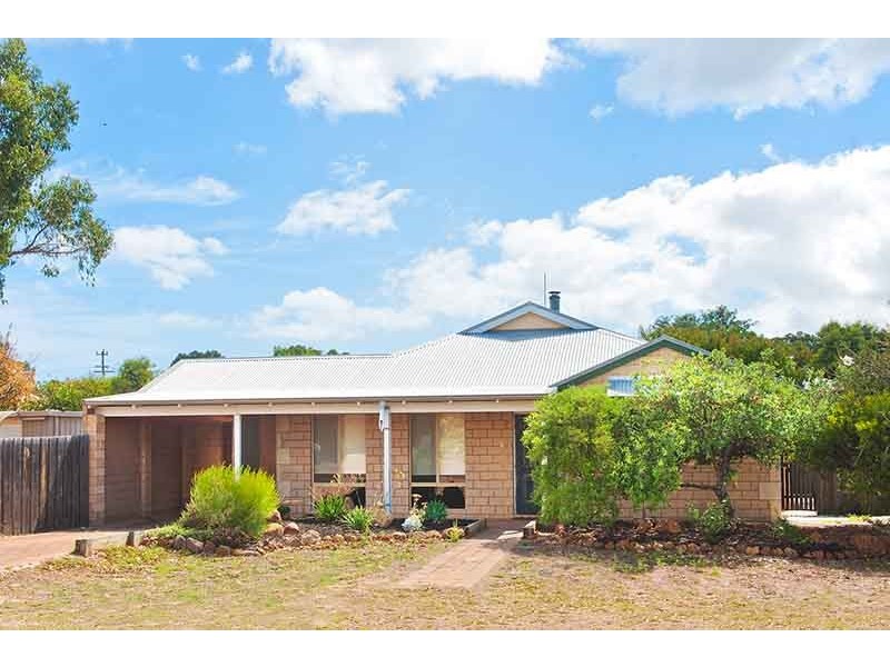 6a Lesalan Place, Margaret River WA 6285