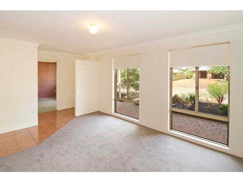 6a Lesalan Place, Margaret River WA 6285