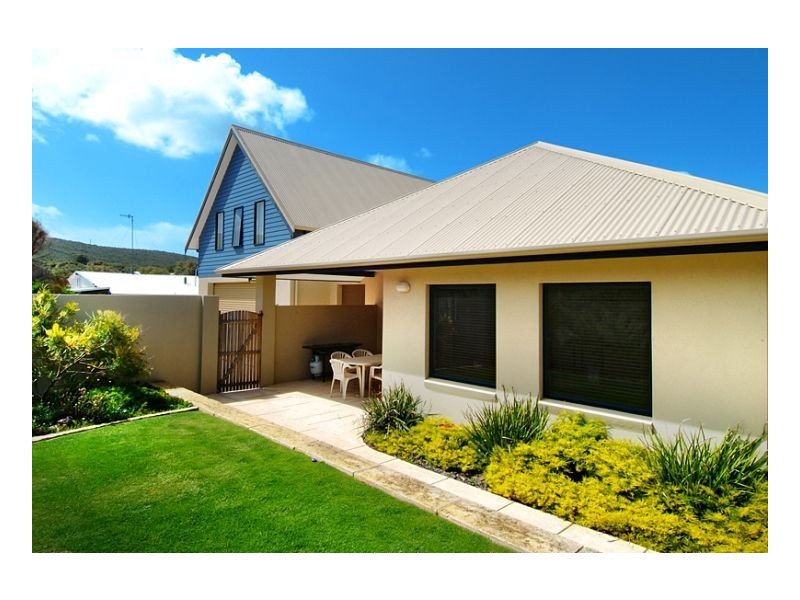 12 Narda Avenue, Prevelly WA 6285