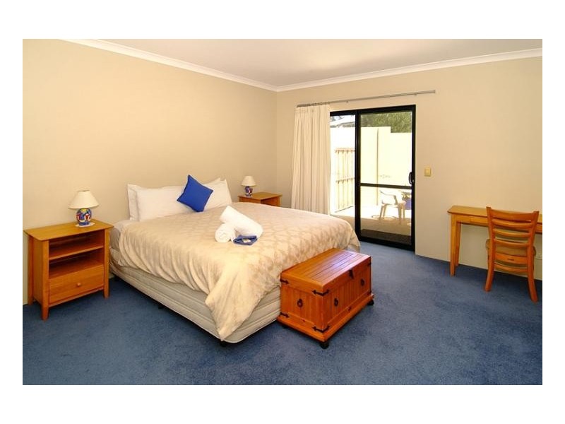 12 Narda Avenue, Prevelly WA 6285