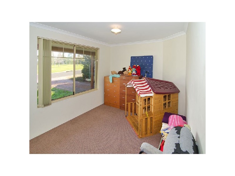 17 Village Green, Margaret River WA 6285