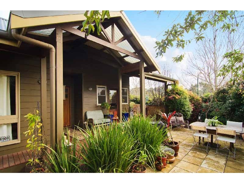 2 Bottlebrush Drive, Margaret River WA 6285