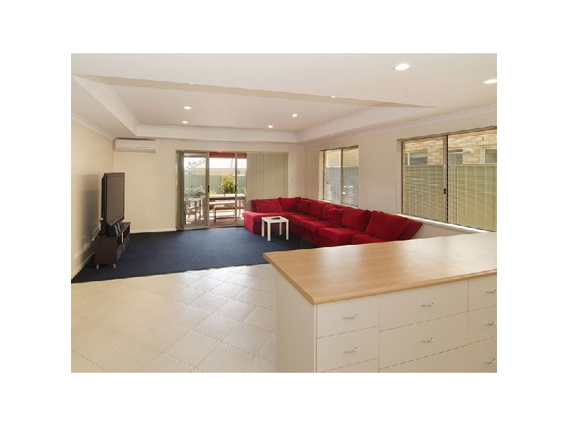 1/14 Olearia Crescent, Margaret River WA 6285