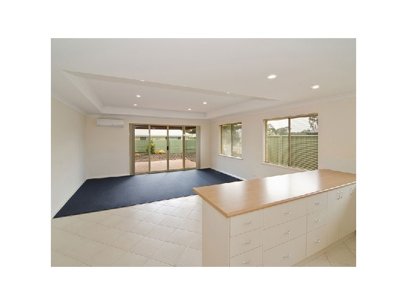 2/14 Olearia Crescent, Margaret River WA 6285