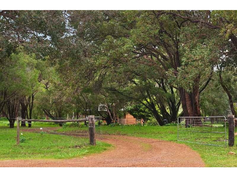 13 Yates Road, Margaret River WA 6285