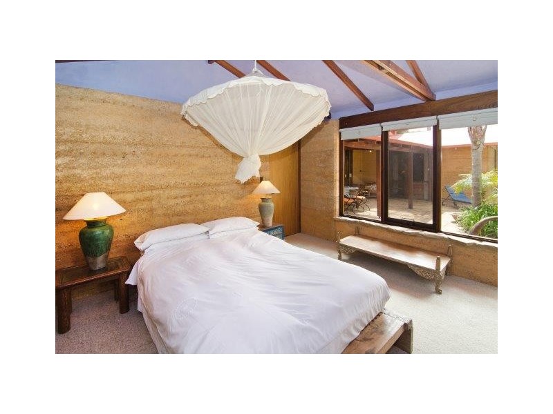 9 Narda Avenue, Prevelly WA 6285