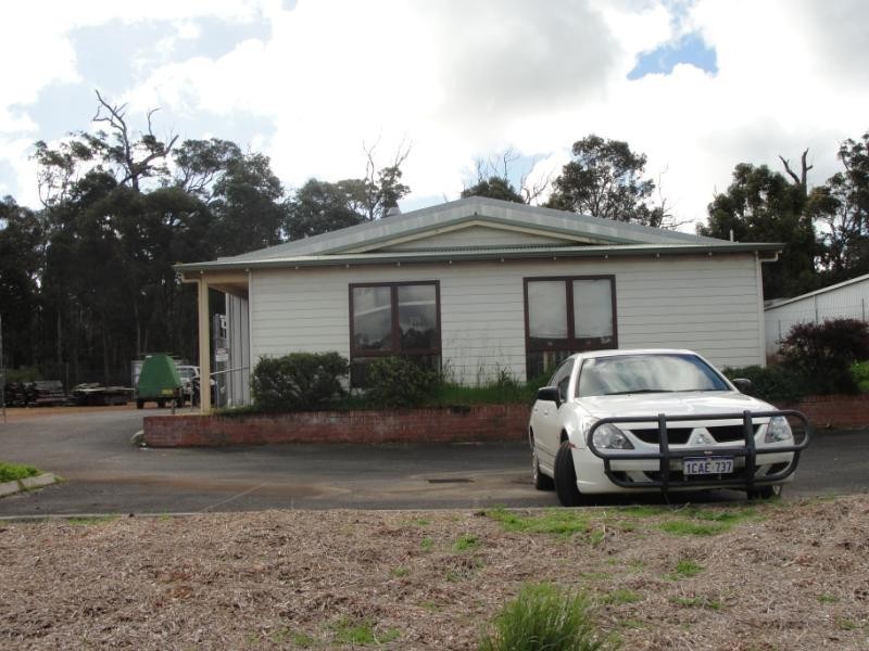 4 Owen-Tucker Lane, Margaret River WA 6285