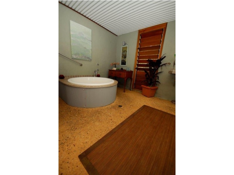 2 Sebbes Road, Margaret River WA 6285