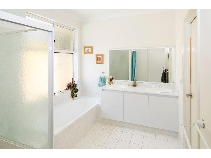 28 Riedle Drive, Gnarabup WA 6285