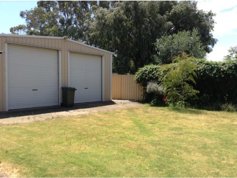 22 Bovell Ave, Margaret River WA 6285