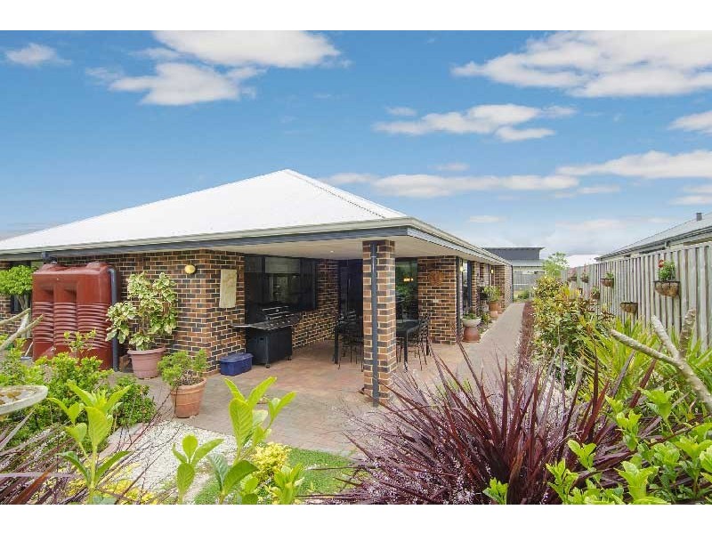 16 Lloyd Loop, Margaret River WA 6285